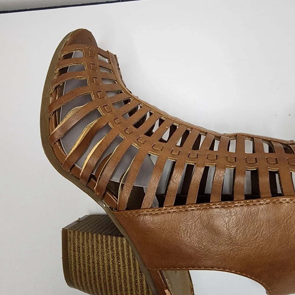 Rampage Womens Gladiator Heeled Sandals Size 8.5M Brown Open Toe Zip‎ Closure